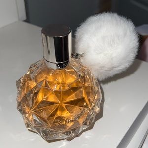 ari by ariana grande perfume
